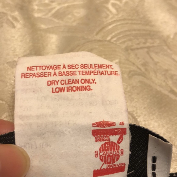 JOSEPH RIBKOFF B/W SIZE 4 TOP LONG SHEER SLEEVE ASYMMETRICAL NECKLINE - #027 - Picture 11 of 11